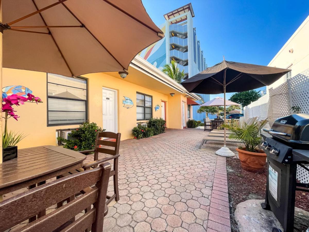 Greniers Hotel Hollywood Exterior foto